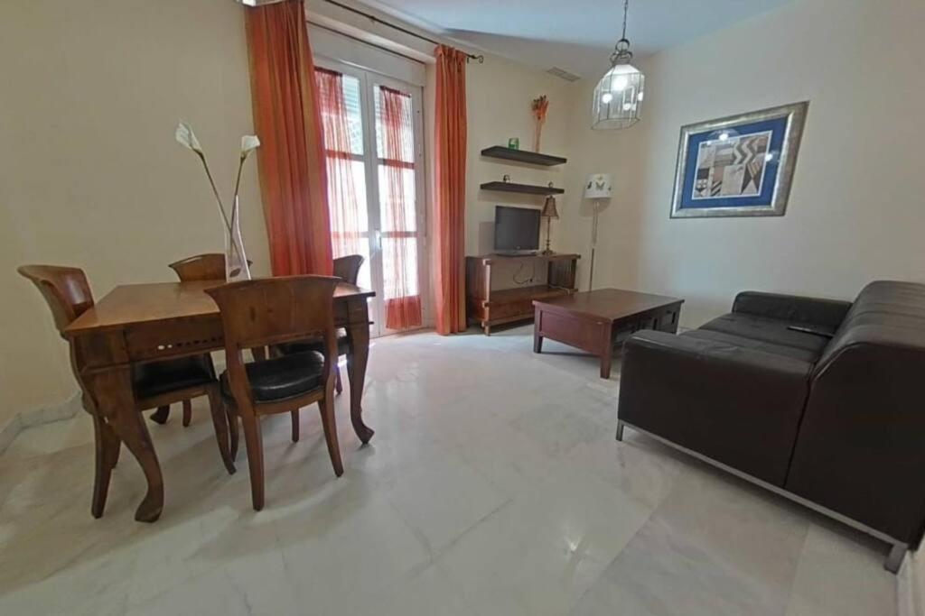 Sientete Como En Casa Sevilla Bagian luar foto