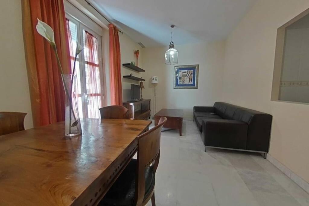 Sientete Como En Casa Sevilla Bagian luar foto